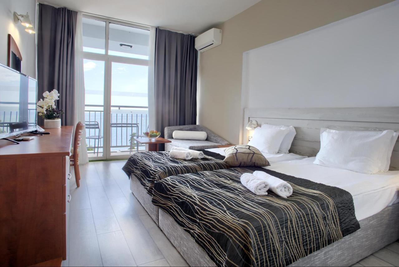 Luna Beach Hotel ゴールデンサンド エクステリア 写真